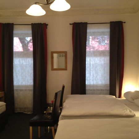 Hotel-Pension Dorma Берлин Экстерьер фото